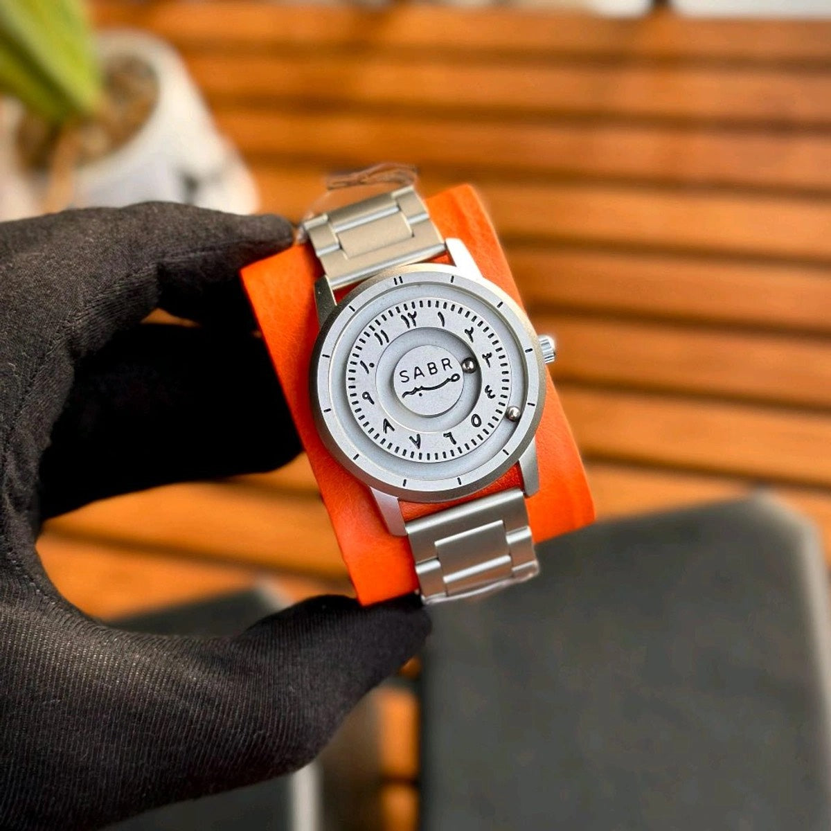 Arabic Steel White SABR